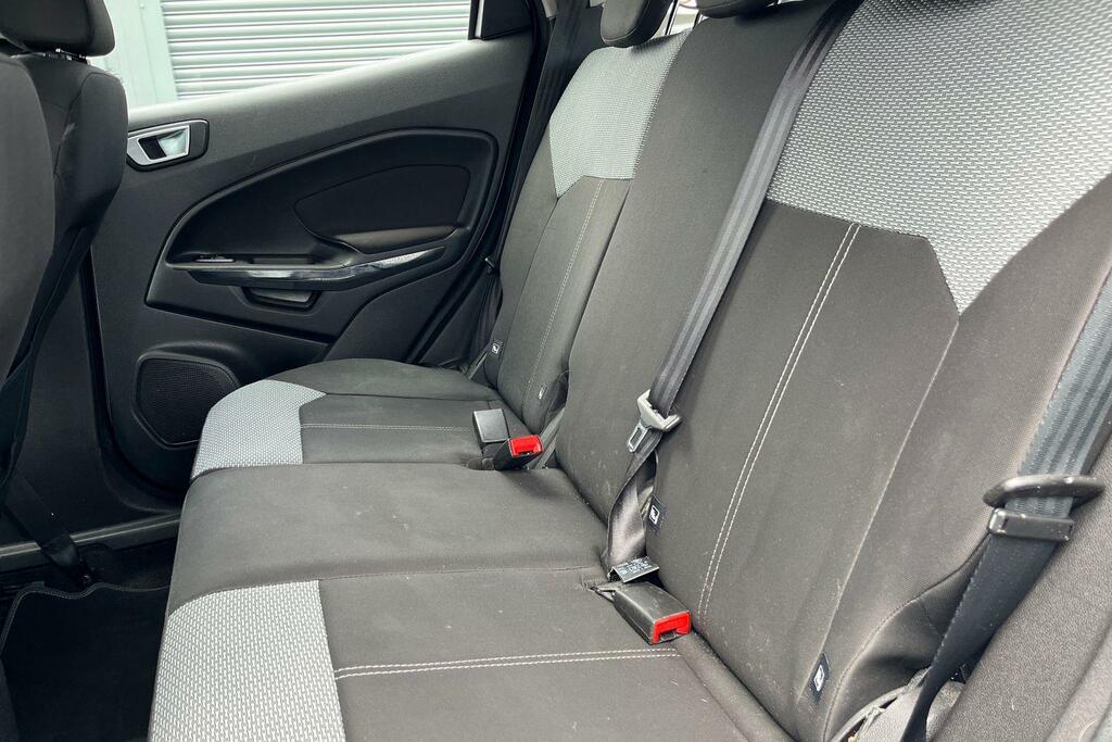 Ford Ecosport Titanium White #20