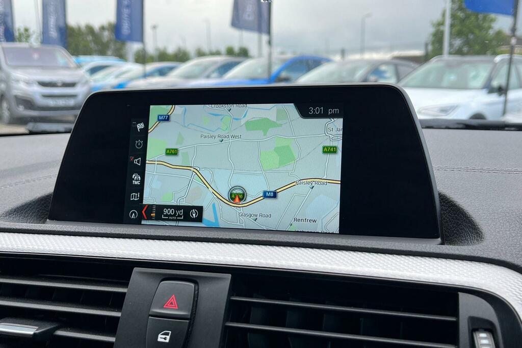 BMW 1 Series Hatchback Black #24