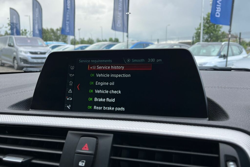 BMW 1 Series Hatchback Black #23