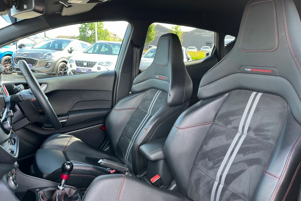 Ford Fiesta St-line White #19