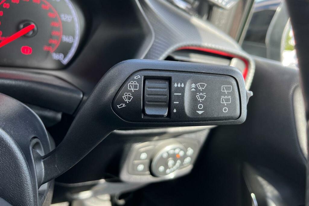 Ford Fiesta St-line White #15