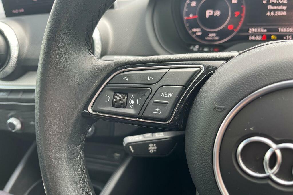 Audi Q2 S Line Black #27