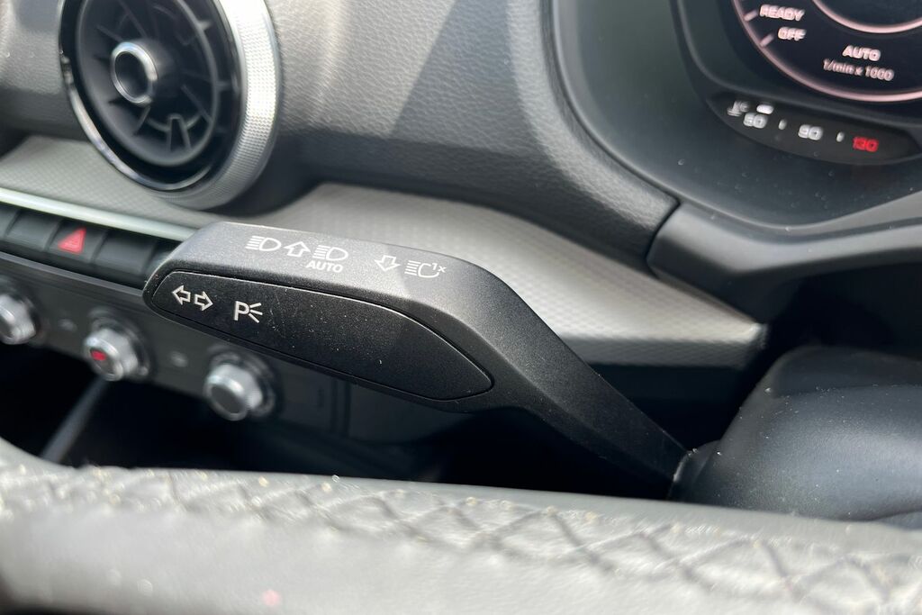 Audi Q2 S Line Black #14