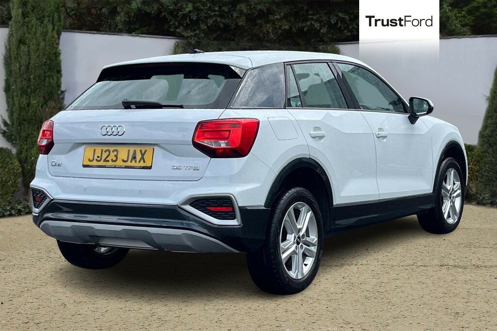 Audi Q2 35 Tfsi Sport S Tronic White #4