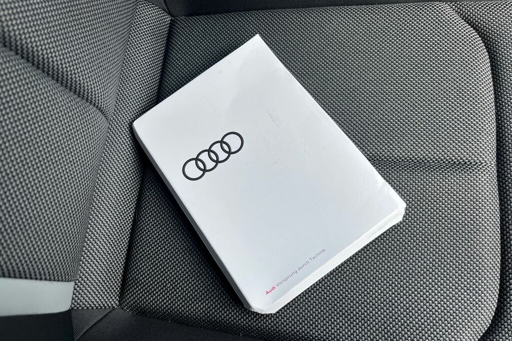 Audi Q2 S Line Black #22