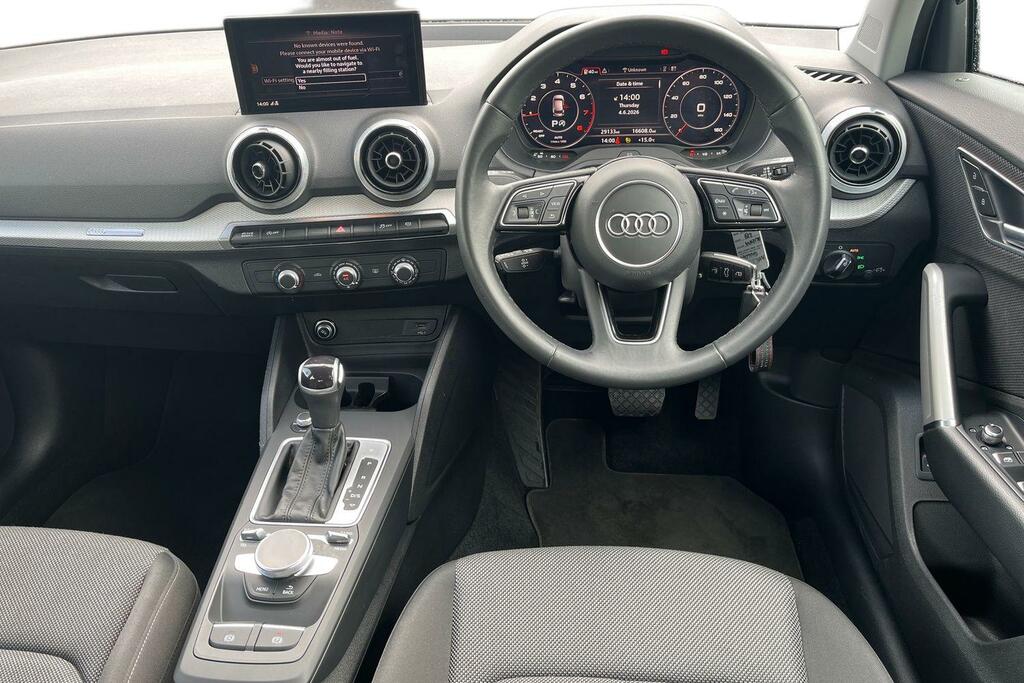 Audi Q2 S Line Black #11