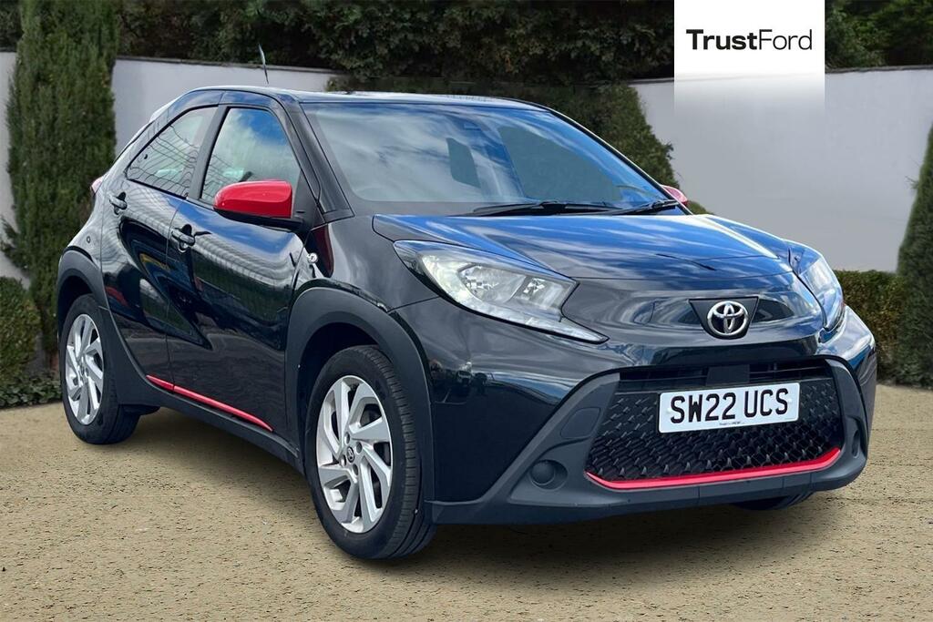 Toyota Aygo X 1.0 Vvt-i Pure Black