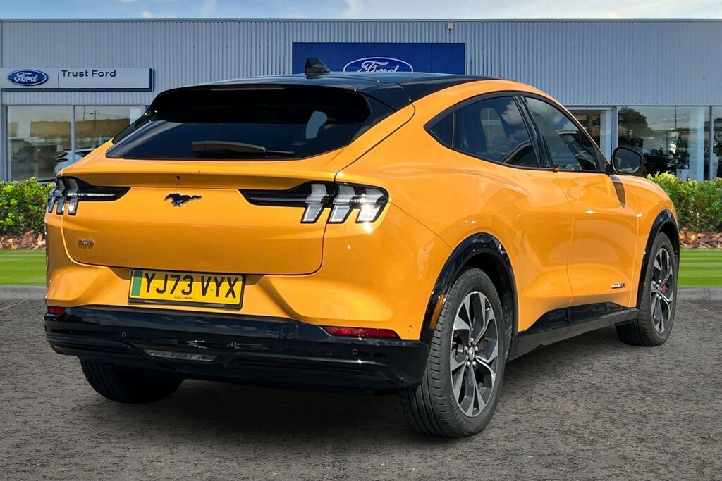 Ford Mustang Mach-E 258Kw Extended Range 91Kwh Awd Orange #4