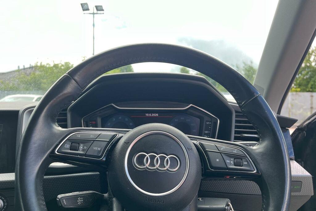 Audi A1 S Line 35 Tfsi 150 Ps S Tronic Black #12