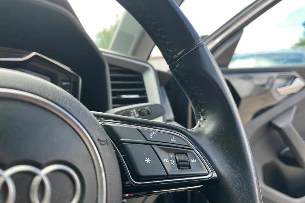 Audi A1 S Line 35 Tfsi 150 Ps S Tronic Black #26