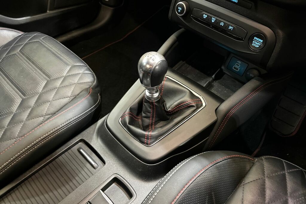 Ford Focus 1.0 Ecoboost Hybrid Mhev Titanium  #38