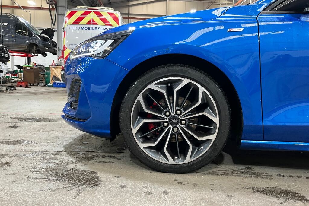 Ford Focus 1.0 Ecoboost Hybrid Mhev Titanium  #8