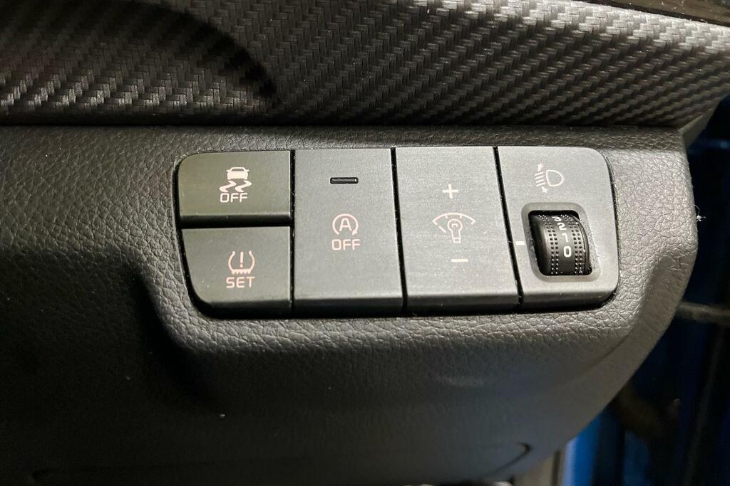 Kia Stonic 1.0T Gdi 99 2 Dct White #25