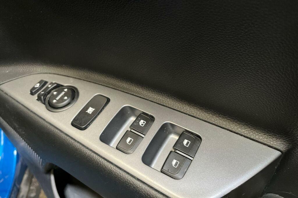 Kia Stonic 1.0T Gdi 99 2 Dct White #16