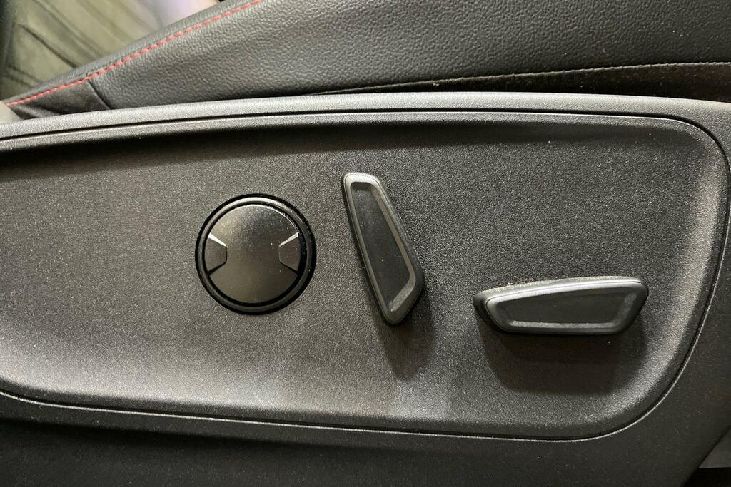 Ford Kuga 1.5 Ecoboost 150 St-line Edition Black Pack Black #26
