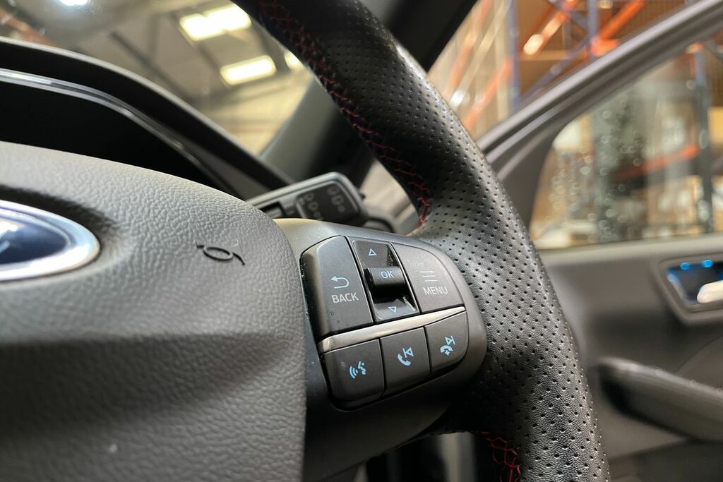 Ford Kuga 1.5 Ecoboost 150 St-line Edition Black Pack Black #29