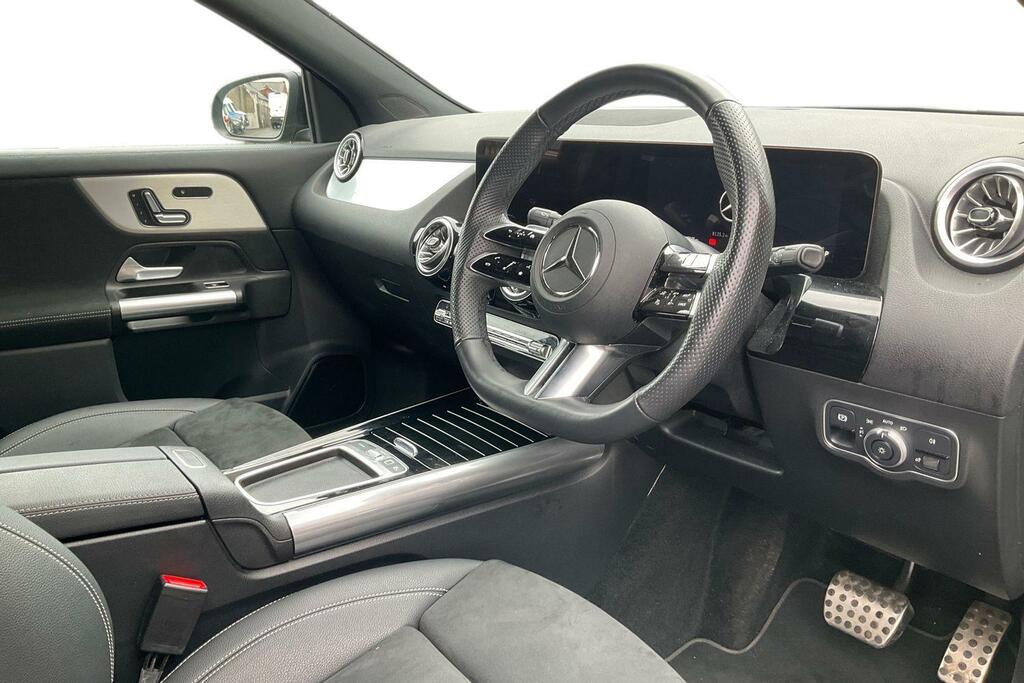 Mercedes-Benz GLA Class Gla 200 Amg Line Executive Black #9