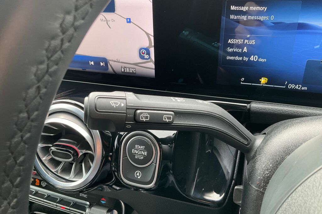 Mercedes-Benz GLA Class Gla 200 Amg Line Executive Black #14