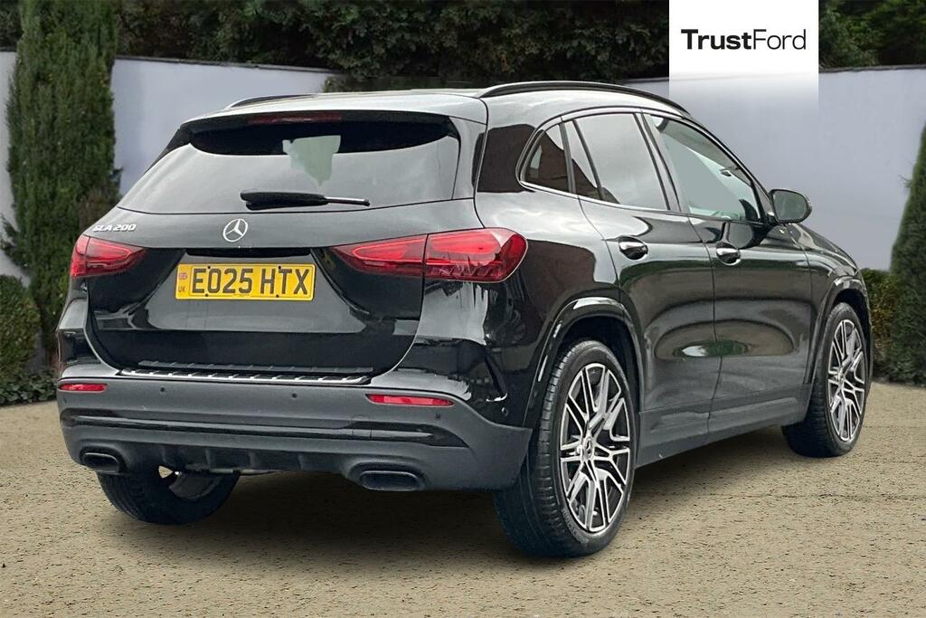 Mercedes-Benz GLA Class Gla 200 Amg Line Premium Camera - H Black #4