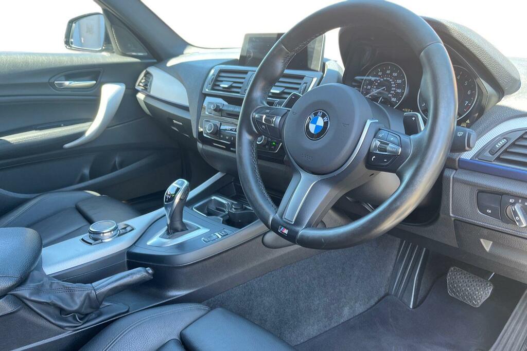 BMW 1 Series Sport White #9