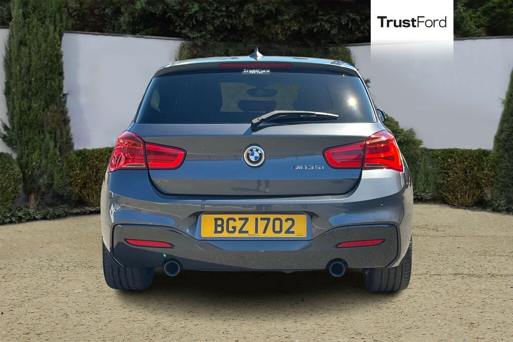 BMW 1 Series Sport White #7