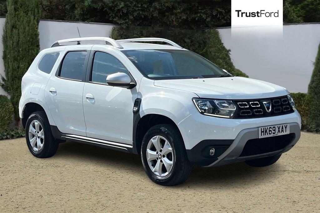 Dacia Duster Comfort Rear Privacy Glass Dab Radio White