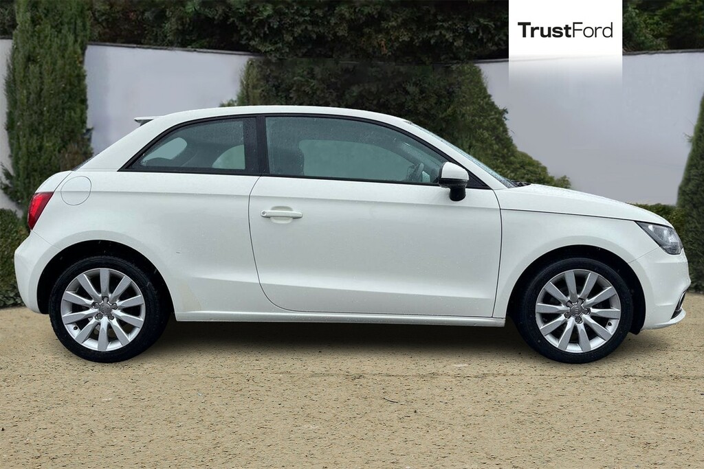 Audi A1 1.2 Tfsi Sport Day Time Running Lights White #3