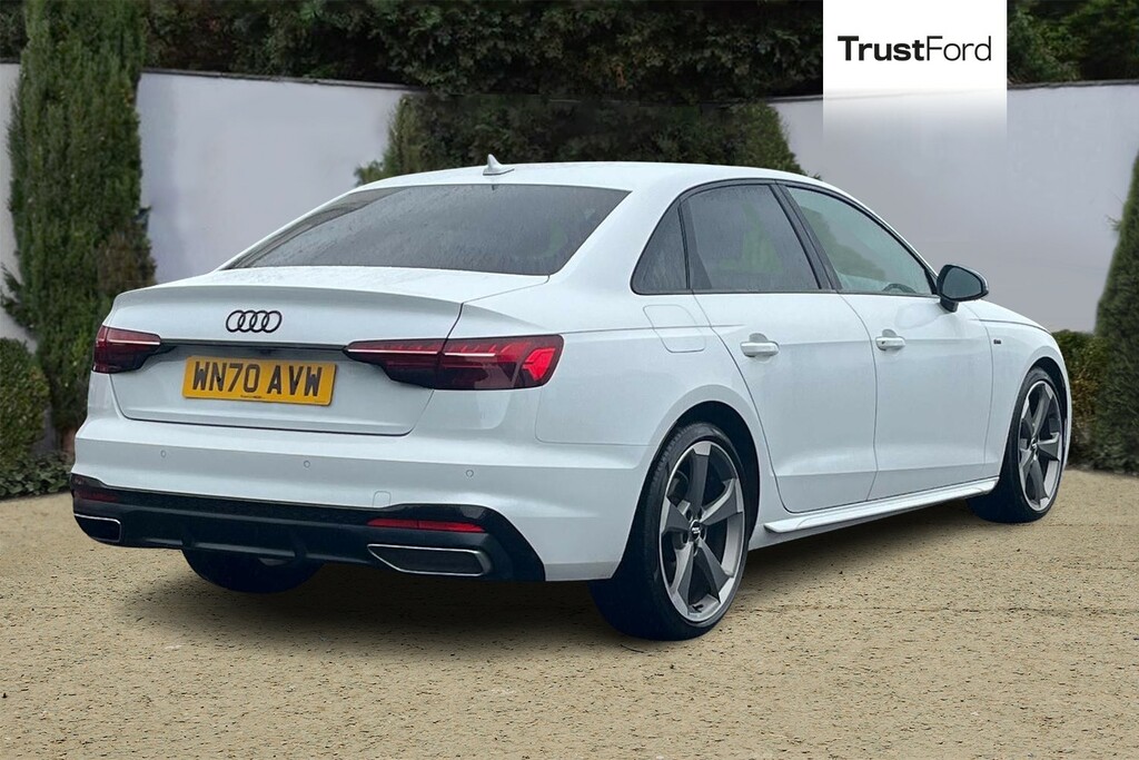 Audi A4 35 Tdi Black Edition S Tronic White #4