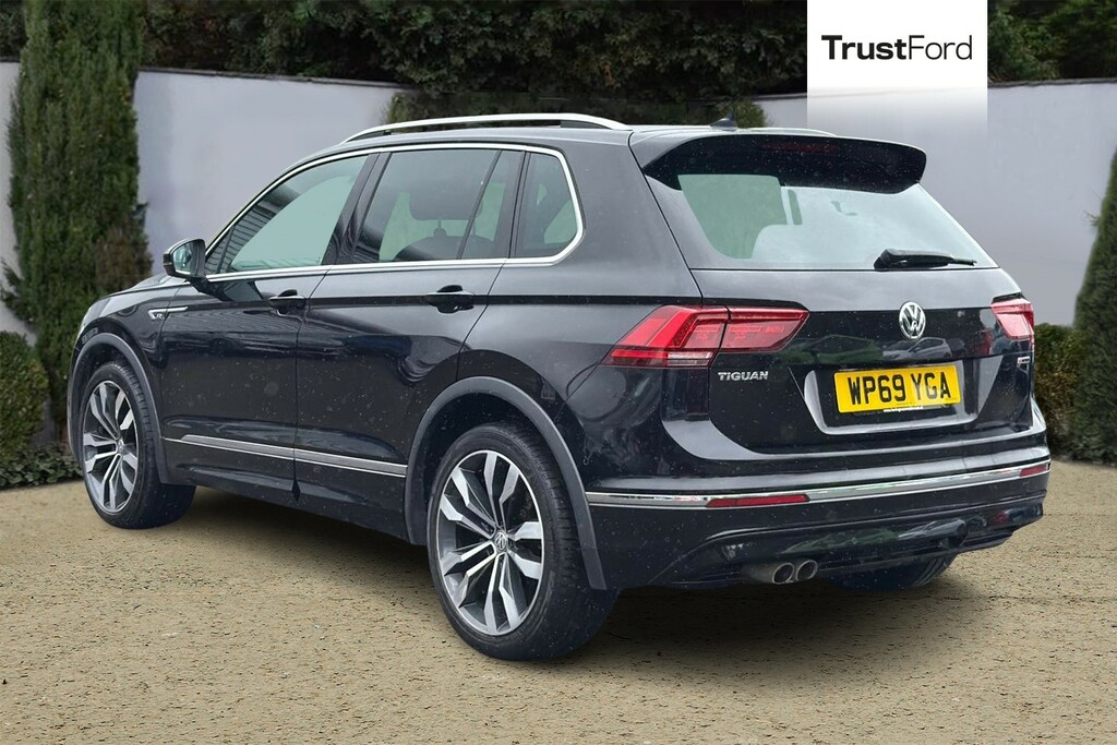 Volkswagen Tiguan 2.0 Tdi 150 4Motion R-line Tech Dsg With Activ WP69YGA Black #2