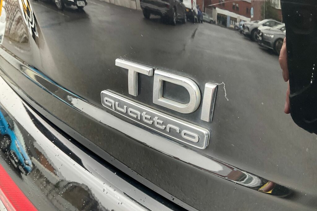 Audi Q7 Please Enter Full Description Blue #37