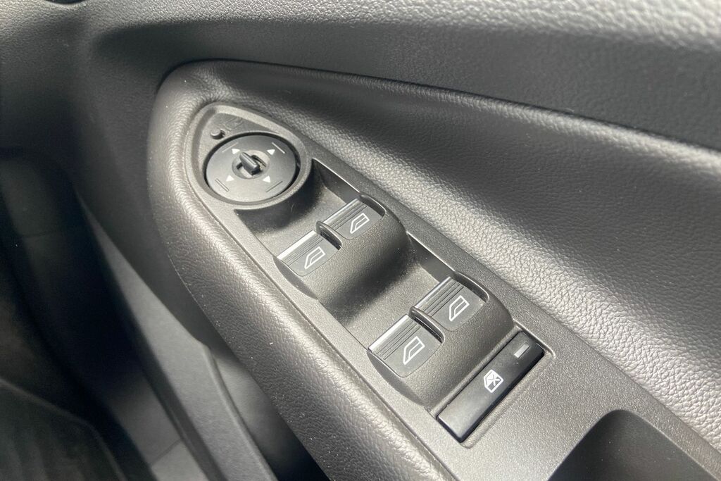 Ford Kuga St-line Blue #16