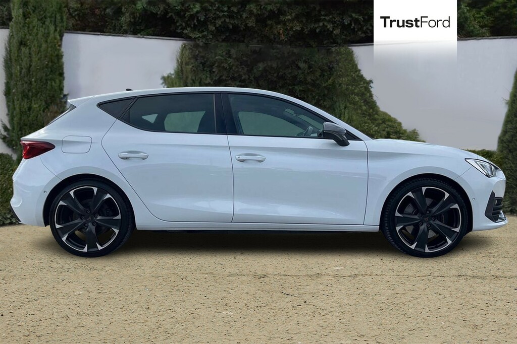 Cupra Leon 1.4 Ehybrid Vz2 Dsg Heated Seats White #3