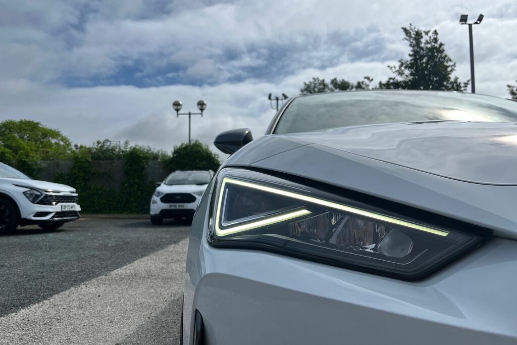 Cupra Leon 2.0 Tsi 300 Vz2 Dsg White #39