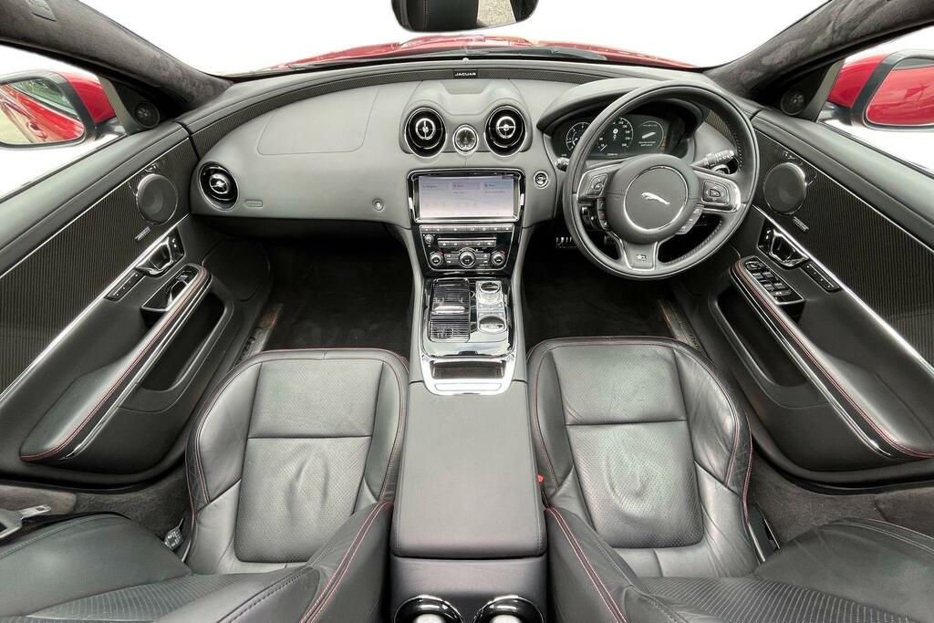Jaguar XJ V6 D Black #10