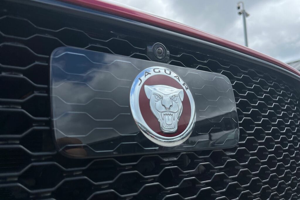 Jaguar XJ V6 D Black #40