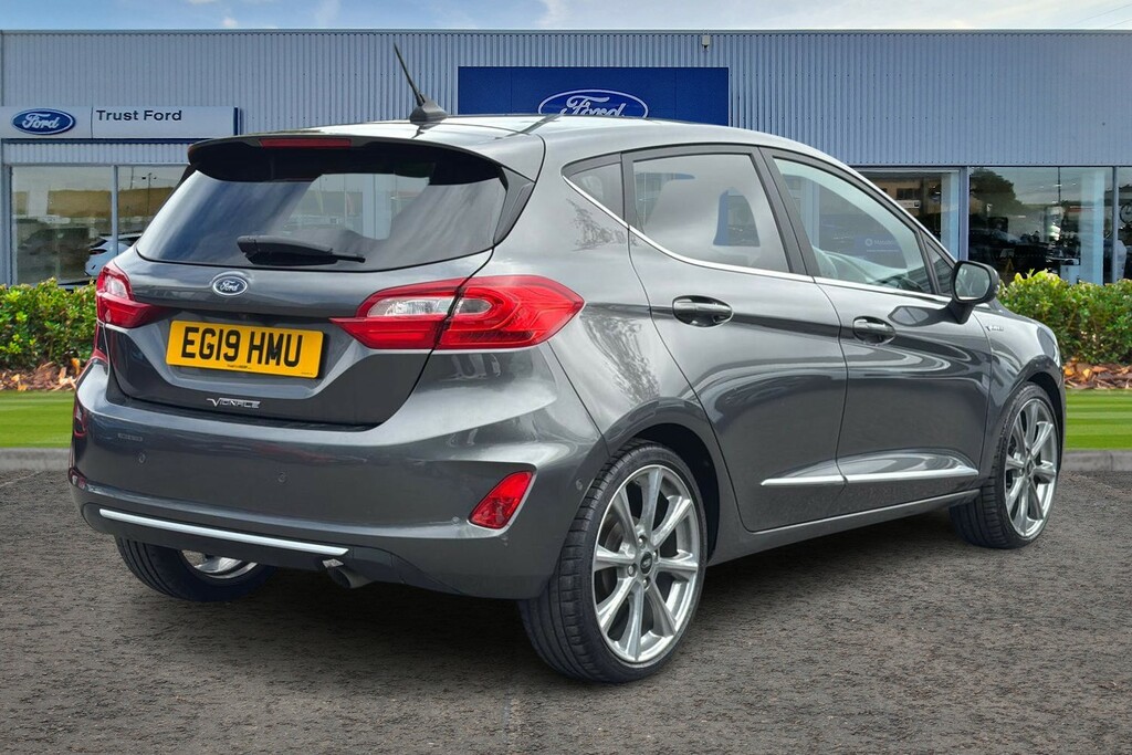 Ford Fiesta Vignale Grey #4