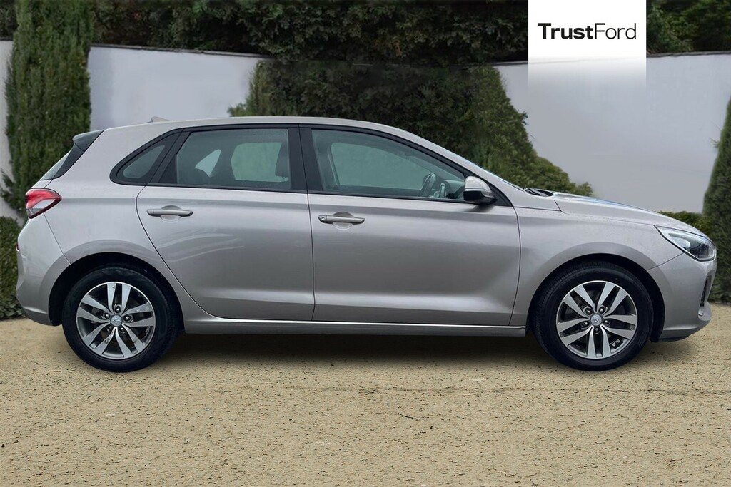 Hyundai I30 1.6 Crdi Se - Motd To 30 04 27 2 Keys Rear Ca Silver #3