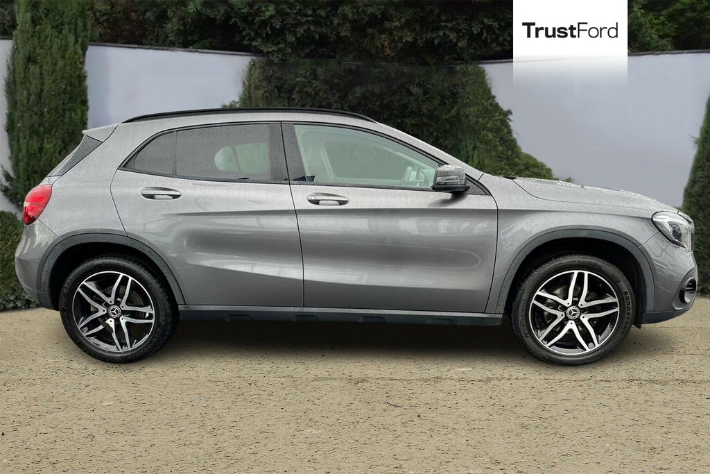 Mercedes-Benz GLA Class Gla 180 Urban Edition Grey #3
