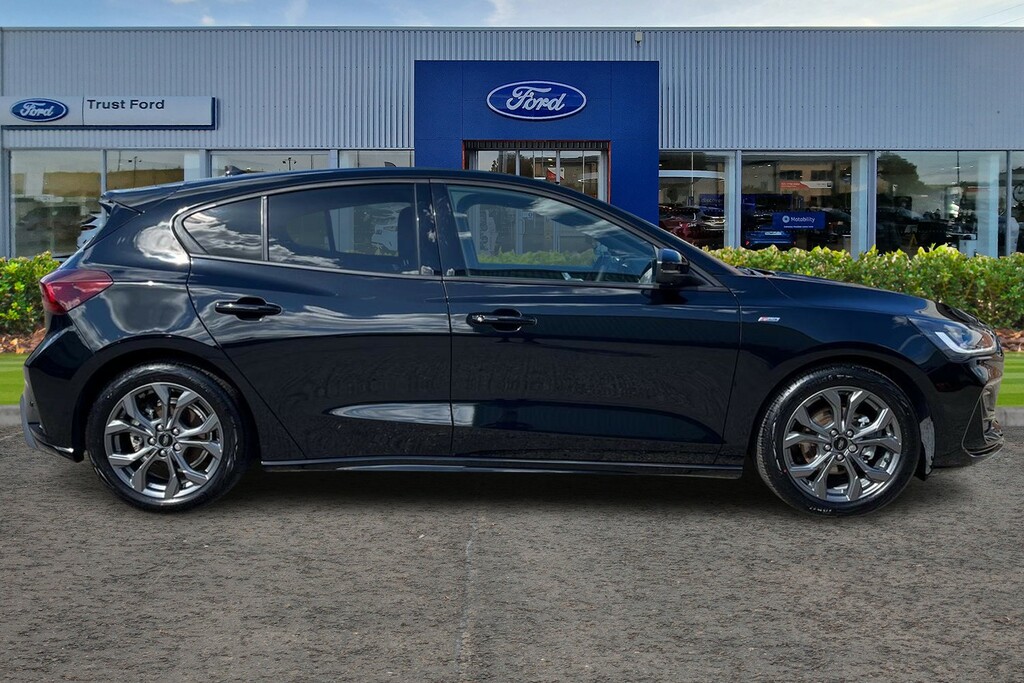 Ford Focus 1.0T Ecoboost Mhev St-line Hatchback Hy Black #3