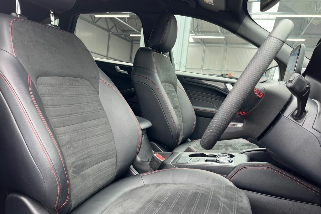 Ford Kuga St-line X Edition Red #17