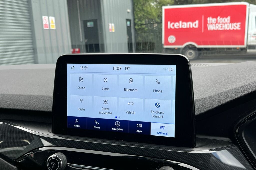 Ford Kuga St-line X Edition Red #31