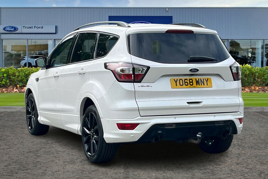 Ford Kuga 2.0 Tdci St-line X 2Wd White #2