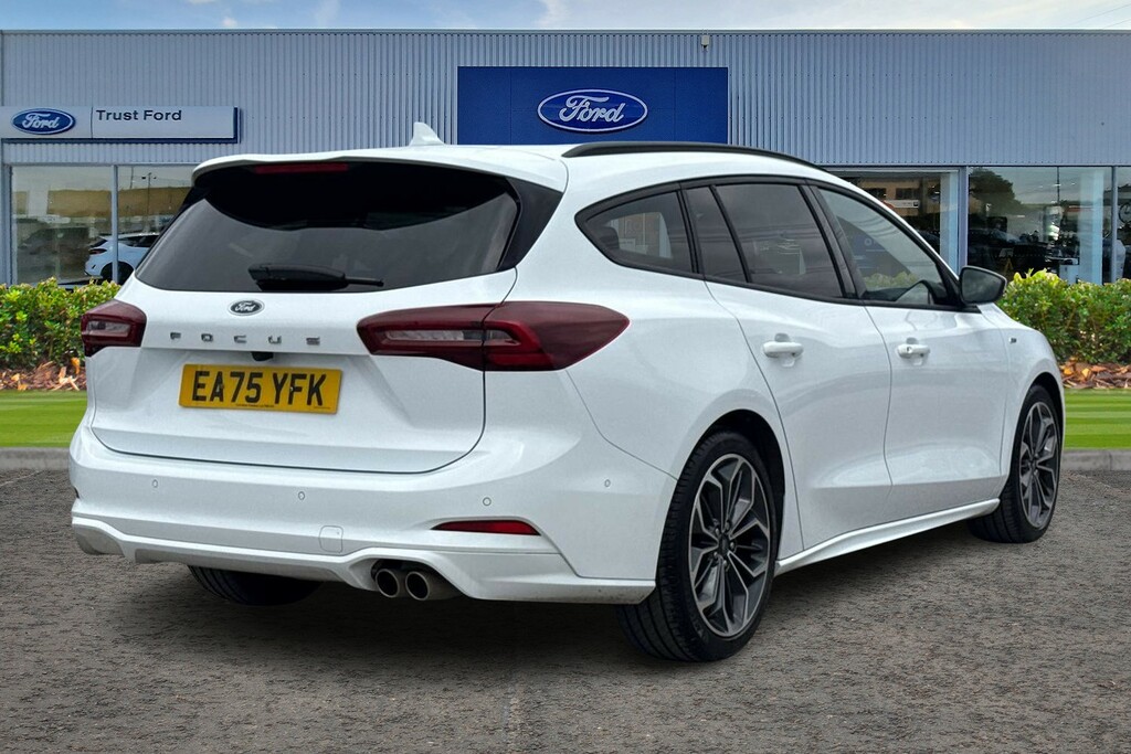 Ford Focus 1.0 Ecoboost Hybrid Mhev St-line X Edition White #4