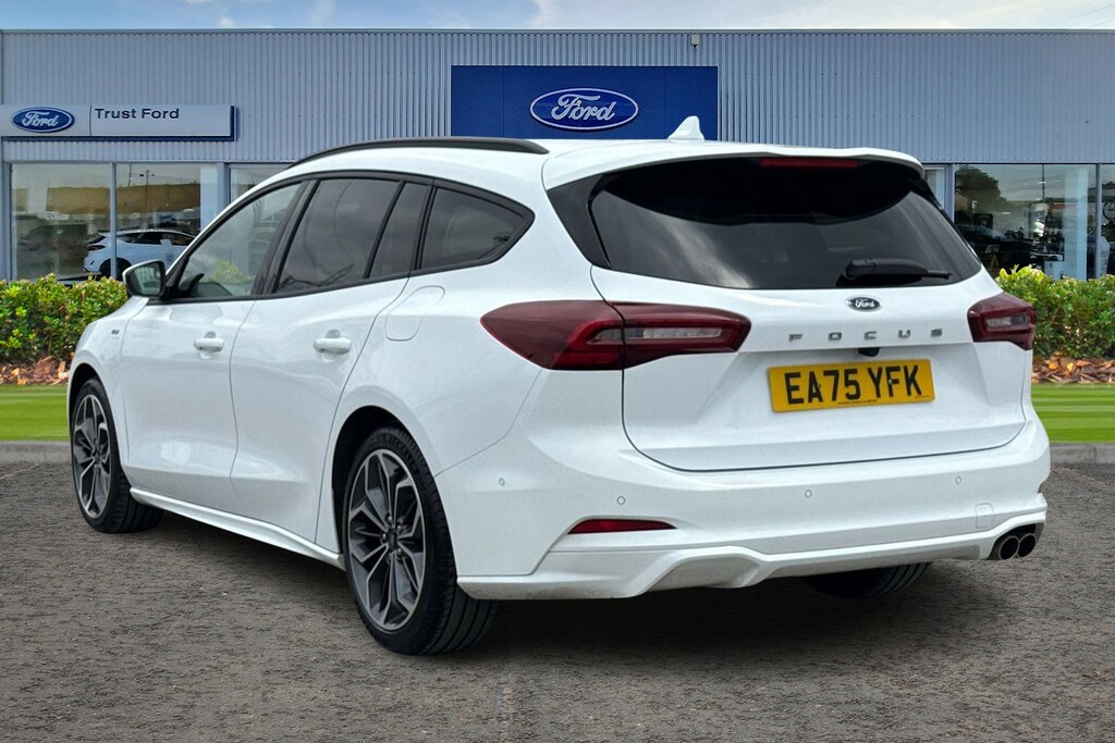 Ford Focus 1.0 Ecoboost Hybrid Mhev St-line X Edition White #2