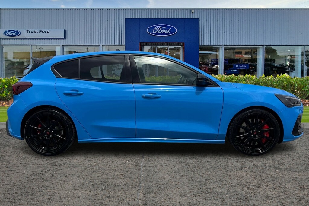 Ford Focus 2.3 Ecoboost St Edition Track Pack Blue #3