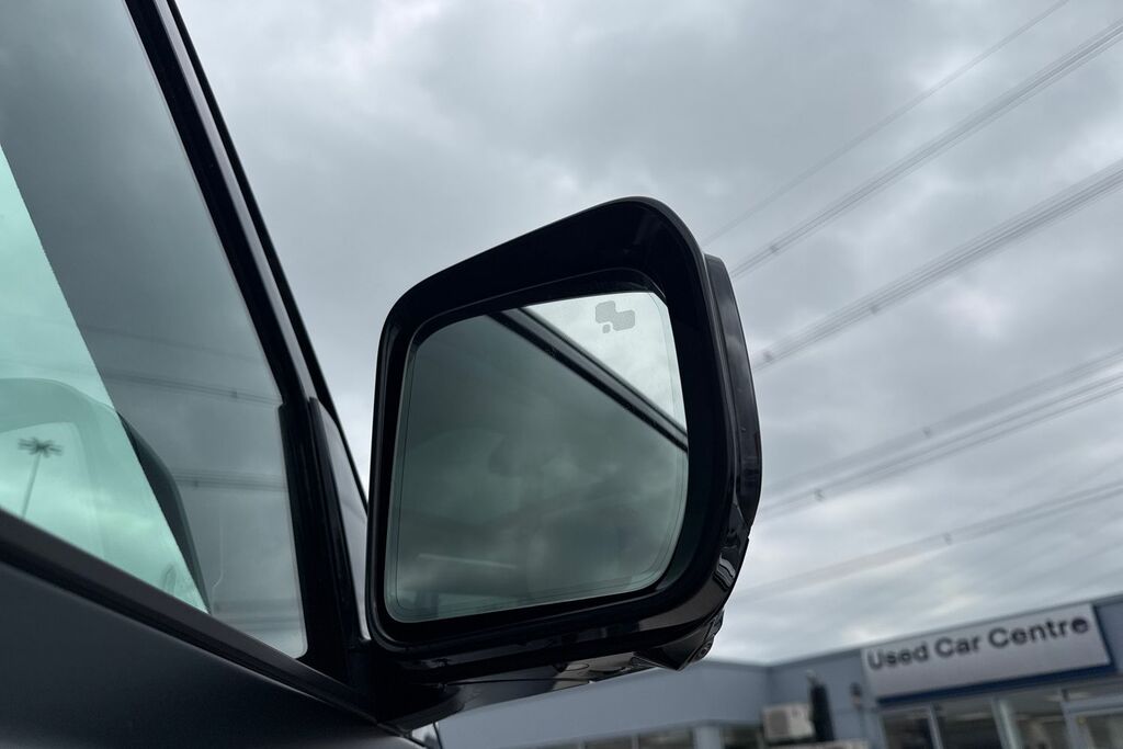 Land Rover Defender 90 X-dynamic Hse Grey #25