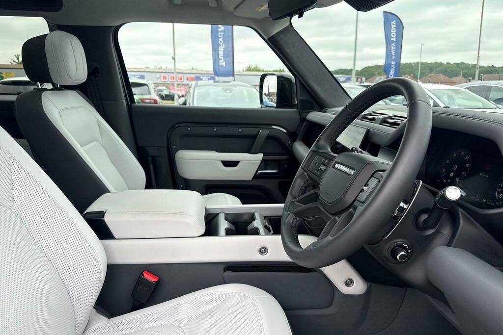 Land Rover Defender 90 X-dynamic Hse Grey #17