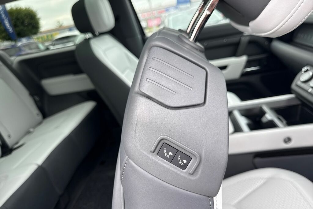 Land Rover Defender 90 X-dynamic Hse Grey #27