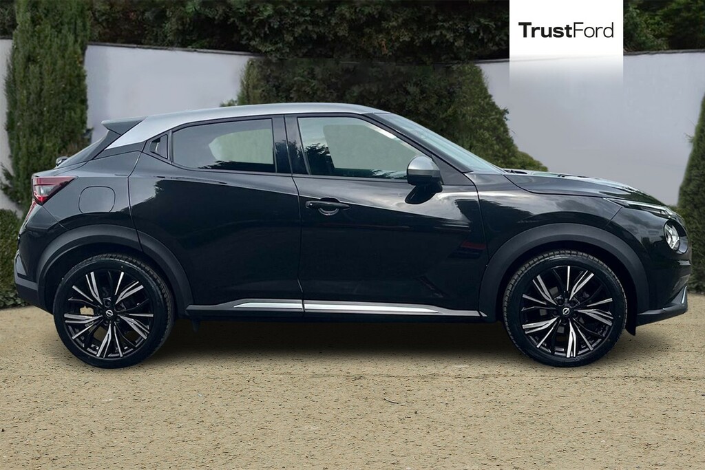 Nissan Juke 1.0 Dig-t 114 Tekna Black #3