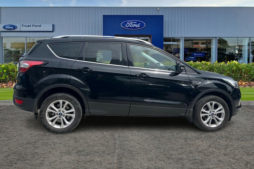 Ford Kuga 1.5 Ecoboost Titanium 2Wd Black #3